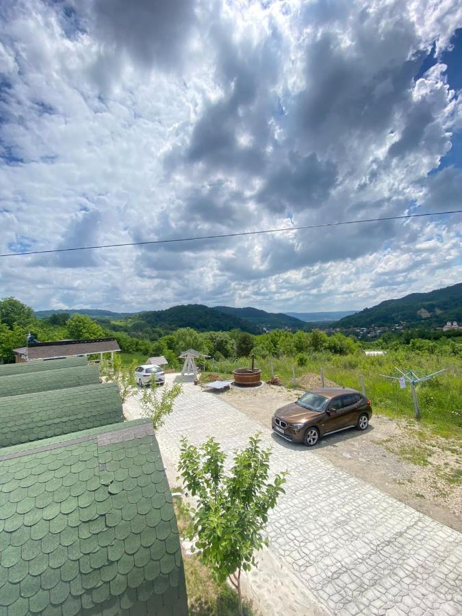 Casutele Verzi Din Camping Ocnele Mari