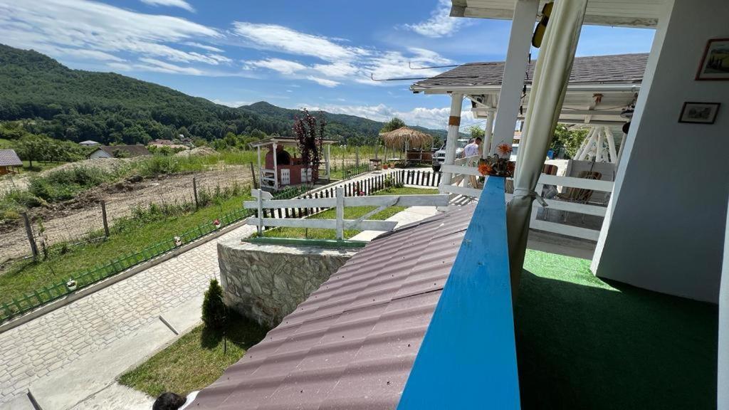 Casutele Verzi Din * Ocnele Mari