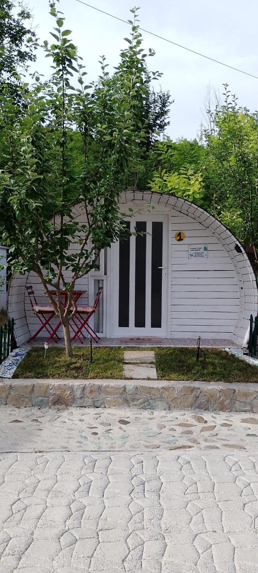 Casutele Verzi Din Camping Ocnele Mari